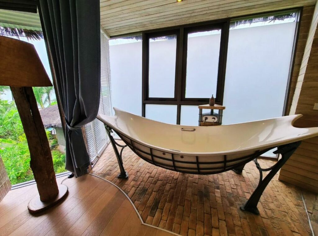 TreeHouse Villas（樹屋別墅度假村）浴缸