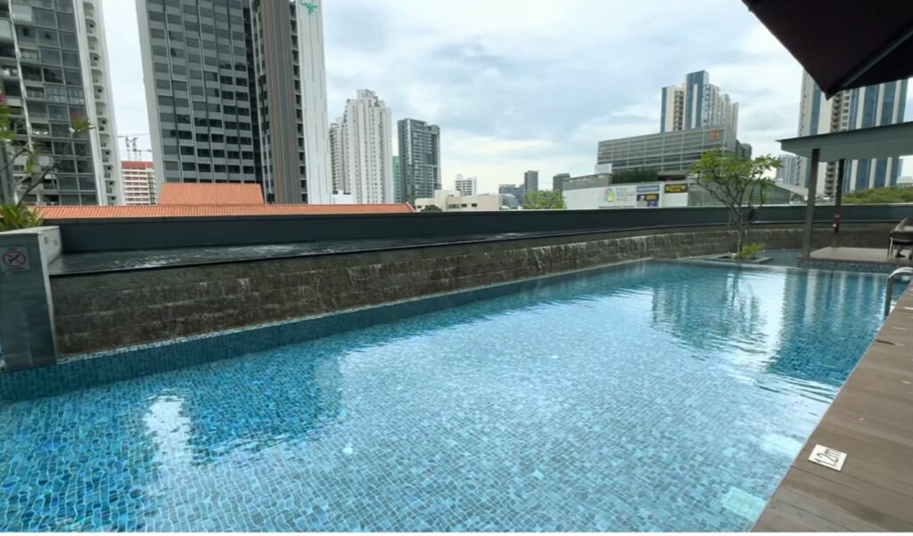新加坡小印度假日酒店 有戶外游泳池